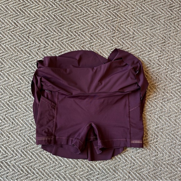 Quick Pace Skirt Size 4 Rare Lululemon Athletic Skort - Picture 4 of 4
